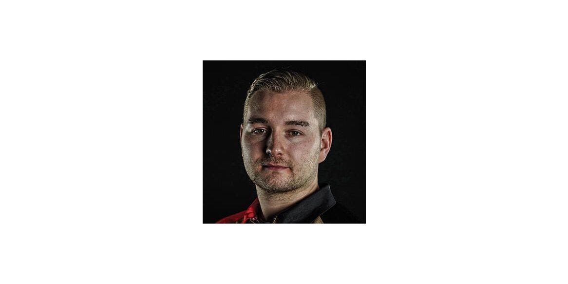 Dimitri Van den Bergh headshot